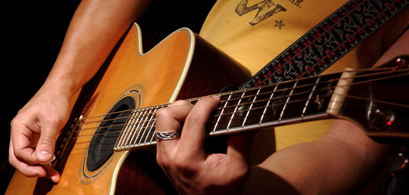 آموزش گرفتن آکورد های باره دار – ۷ نکته مفید در باره گیری درست گیتار